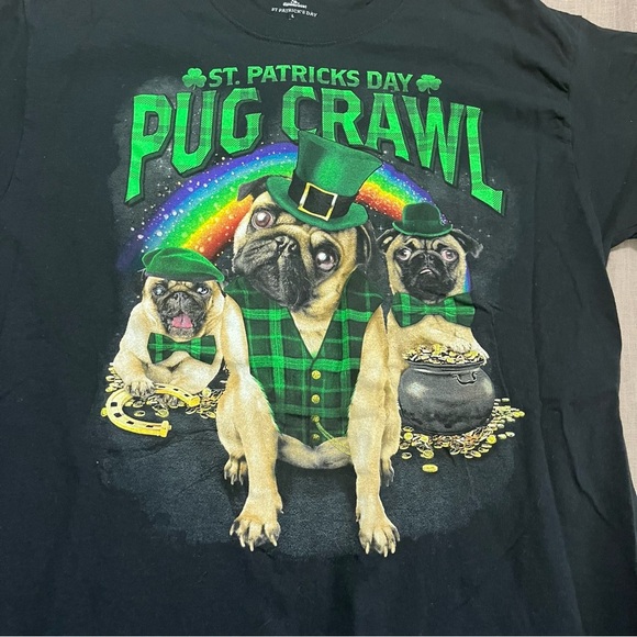 St. Patrick's Day Pug Crawl Graphic T-Shirt Size Large Irish dog humor - Picture 3 of 7
